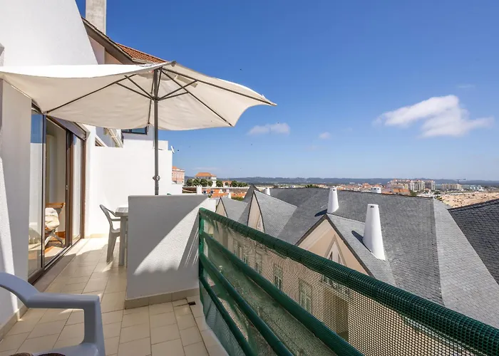 Concha Mar Com Vista Sobre A Baia *